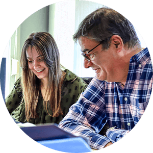 Portrait de Fanny Brun et Patrice Jourdain en train de travailler